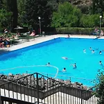 Balneario De Ledesma מלון