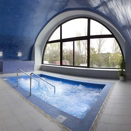 Balneario De Ledesma فندق Vega de Tirados