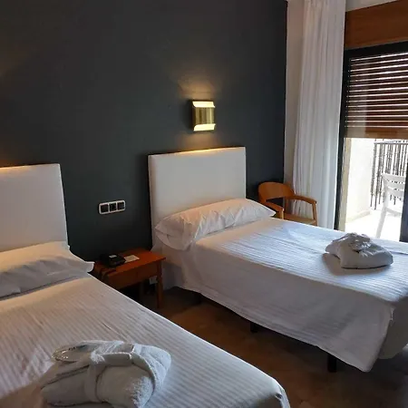 فندق Balneario De Ledesma