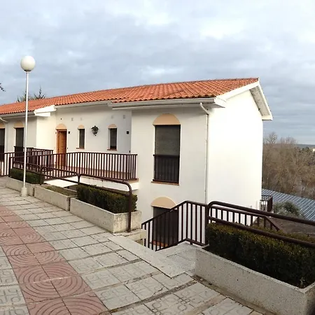 فندق Balneario De Ledesma