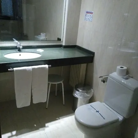 Hotell Balneario De Ledesma