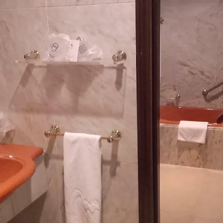 Balneario De Ledesma Vega de Tirados