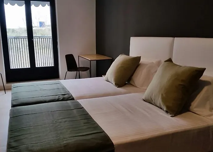 Balneario De Ledesma Vega de Tirados