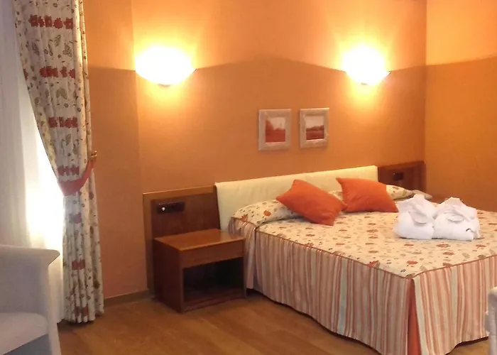 Balneario De Ledesma Vega de Tirados